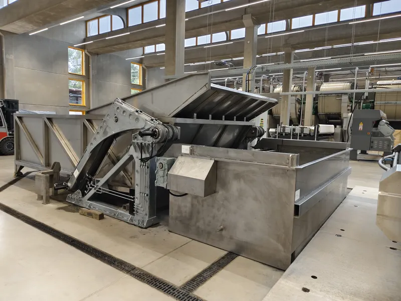 Automatic Stainless Steel Tub Tipper System with Integrated Tub Production and Automated Transport System